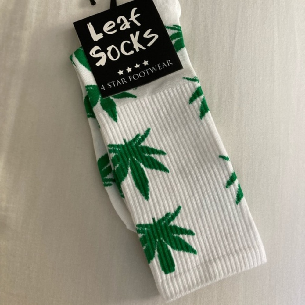 420 Weed Leaf Socks Adult Socks